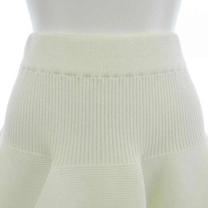 【Mã giảm giá】Chân váy CFCL 653566