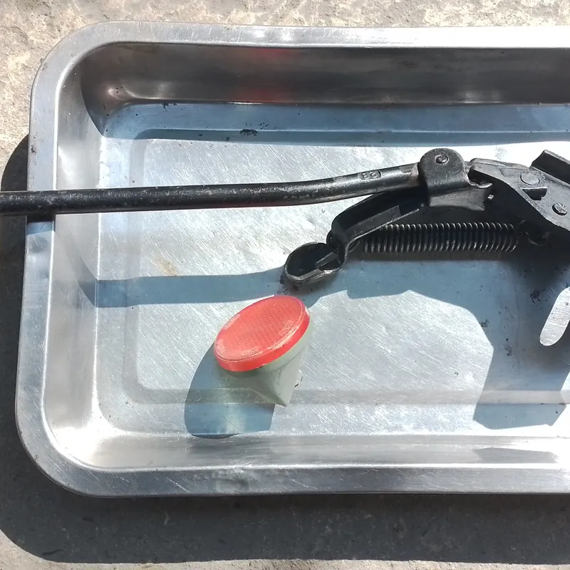 CHÂN XE ĐẠP  + ĐÈN HẬU  NHẬT BÃI CỠ  (26) 695478