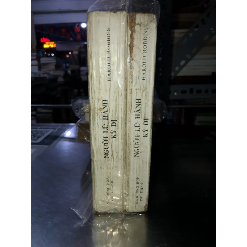Người lữ hành kỳ dị - Harold Robbin 931246