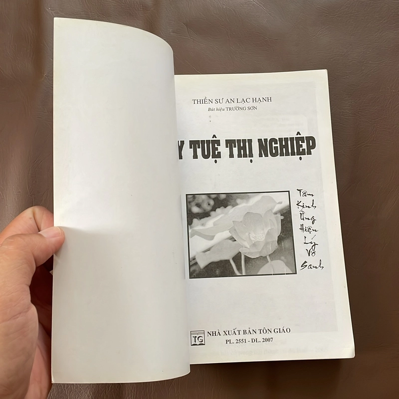 II Tựa sách: Duy Tuệ Thị Nghiệp - Thiền Sư An Lạc Hạnh (Bút Hiệu Trường Sơn) - 2007 523409