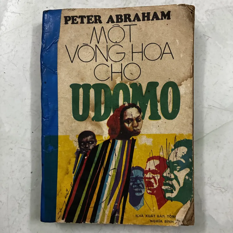 Một vòng hoa cho Udomo 1024716