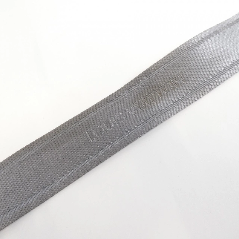 Túi đeo vai Louis Vuitton Taiga Roman MM M32623 - Hàng hiệu Chính hãng 768395