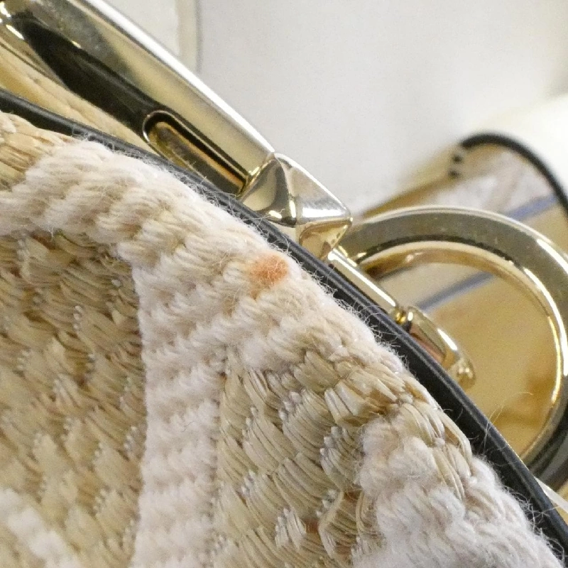 Túi xách Valentino Garavani 4W2B0M55AFR - Hàng hiệu Authentic 805139