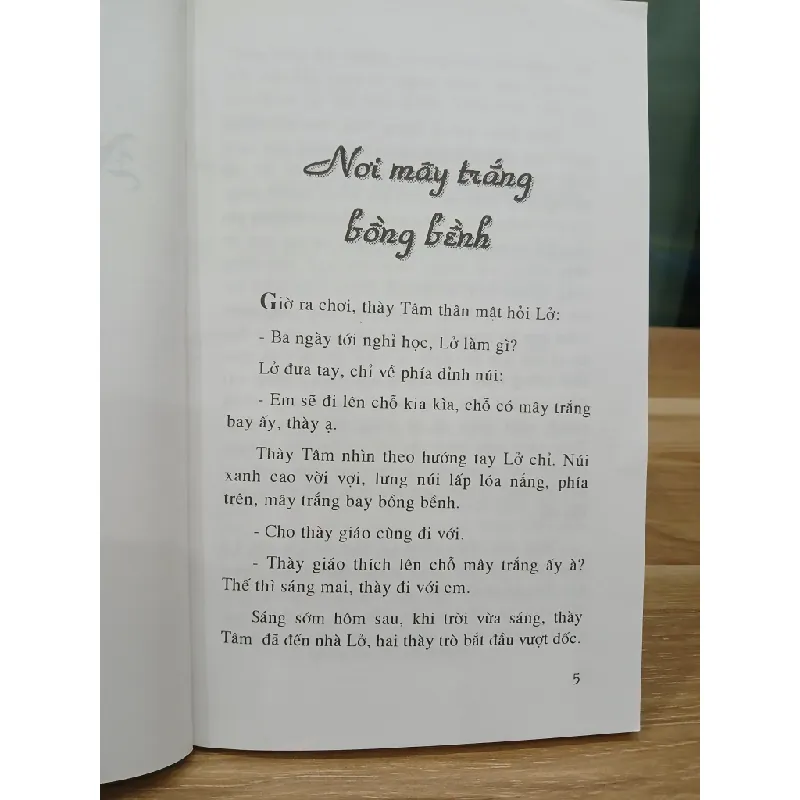 Nơi mây trắng bồng bềnh – Cao Văn Tư 560815