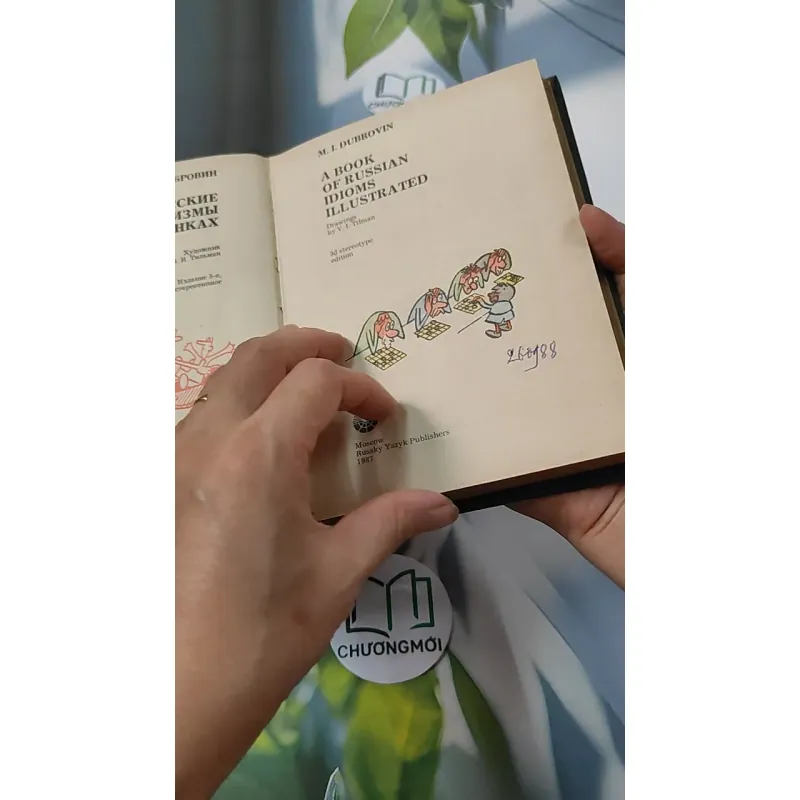 [MIỄN PHÍ BỌC SÁCH] A Book of Russian Idioms Illustrated - M.I. Dubrovin 749410
