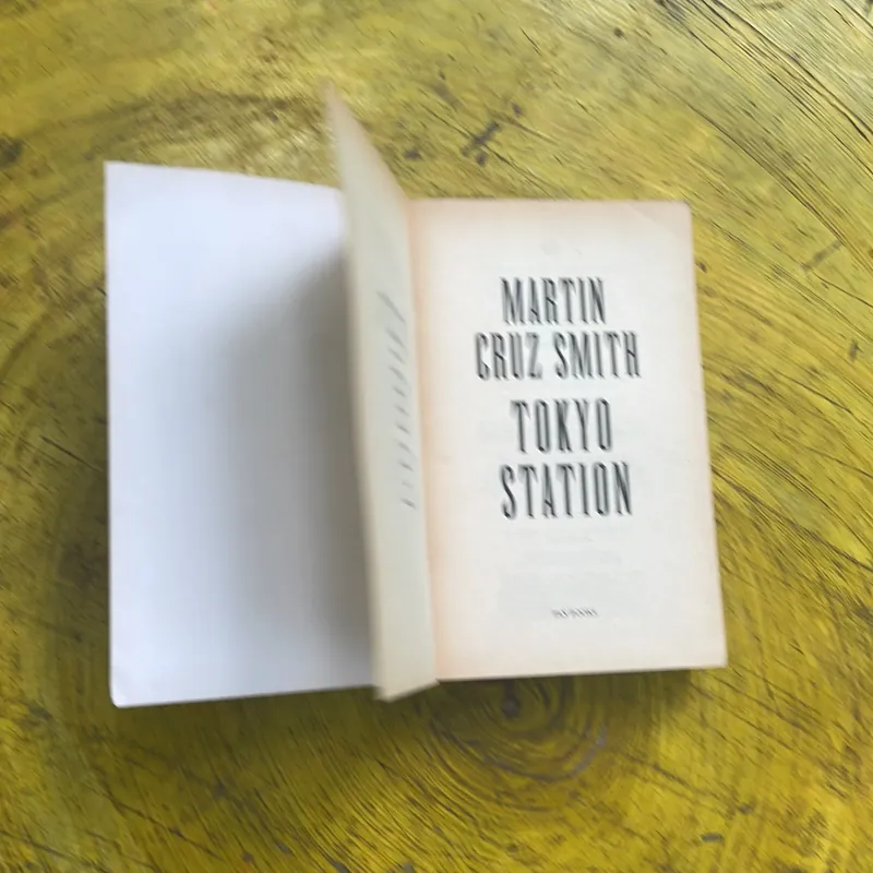 TOKYO STATION- MARTIN CRUZ SMITH 704273