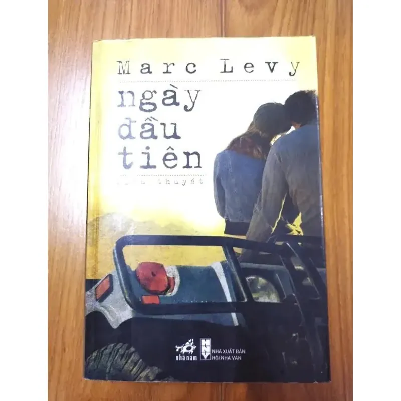 Sách: combo 2 cuốn Marc Levy: Ngày đầu tiên + Cô gái như em 797300