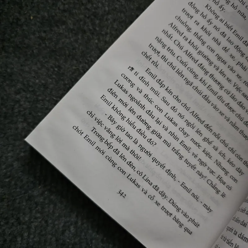 Lại thằng nhóc emil 736436