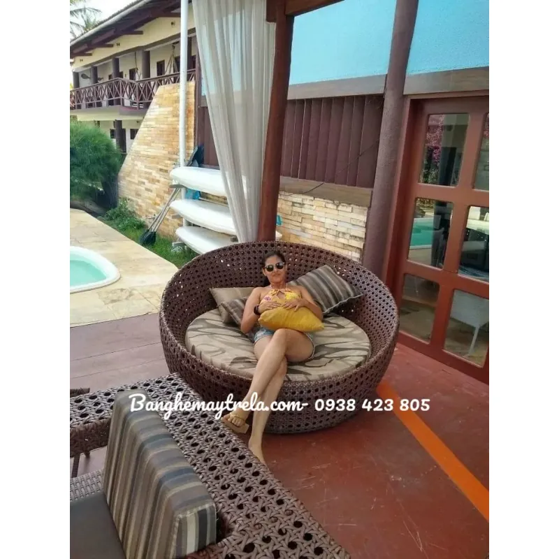 Giường tròn tắm nắng mây nhựa 560050
