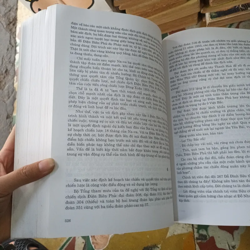 Trận Đánh Ba Mươi Năm Ký Sự Lịch Sử- Nhiều Tác Giả 754726