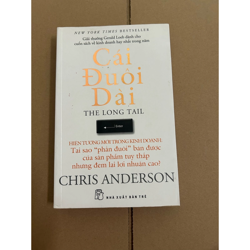 Cái đuôi dài 508495