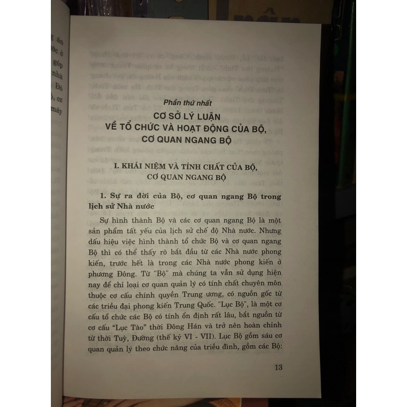 Hoàn thiện tổ chức, hoạt động của bộ, cơ quan ngang bộ trong quá trình cải cách hành chính 544821