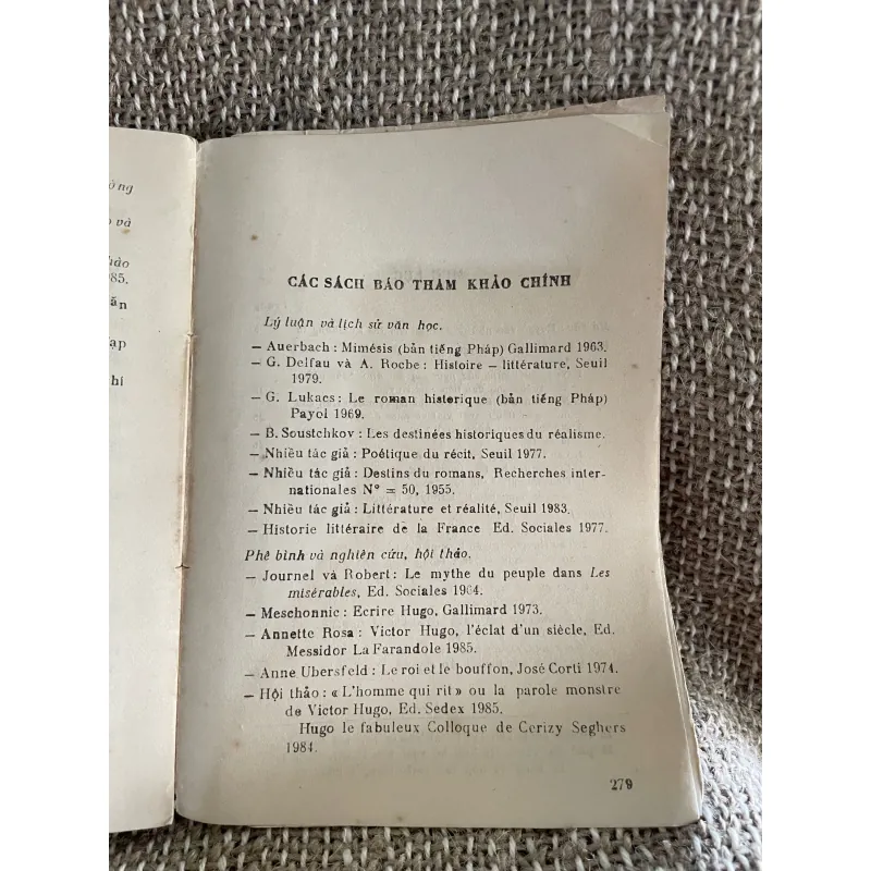 Victor Hugo - Nguyễn Thị Hạnh  1026237