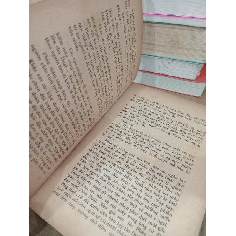 Năm 1975 họ đã sống như thế - Nguyễn Trí Huân 732675