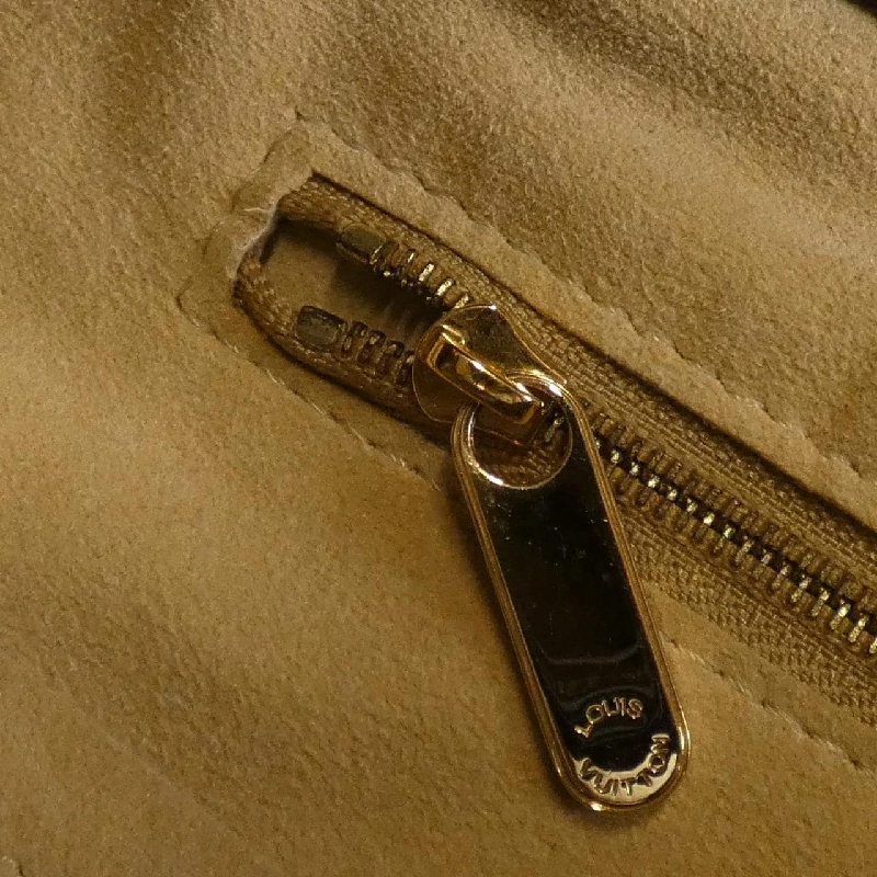 Túi xách vai Louis Vuitton Monogram Artsy MM M40249 608771