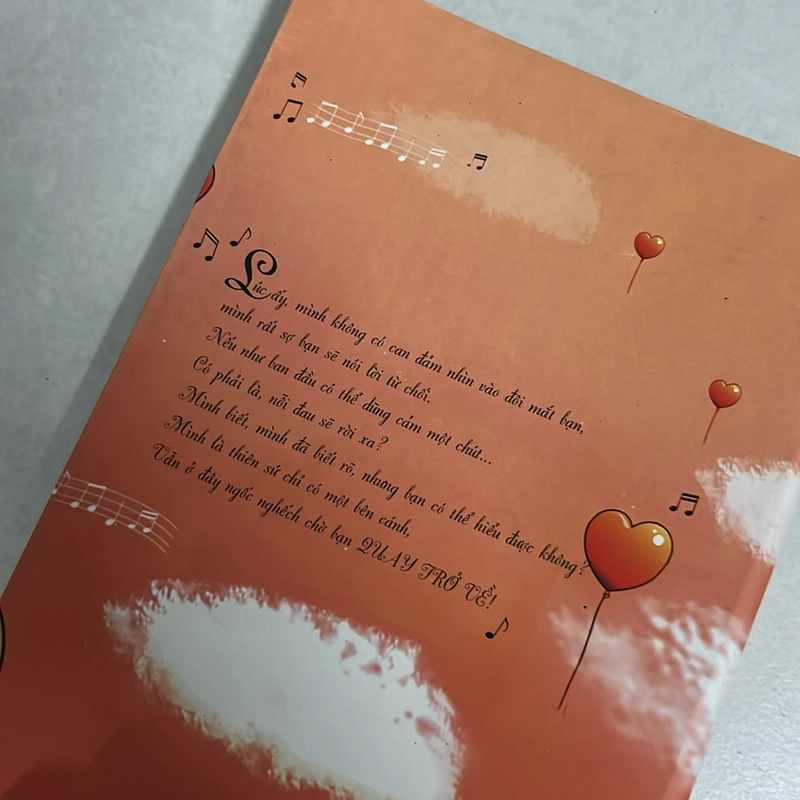Hôn cái nào! Cô nàng xấu tính! — Mễ Đồng 501178