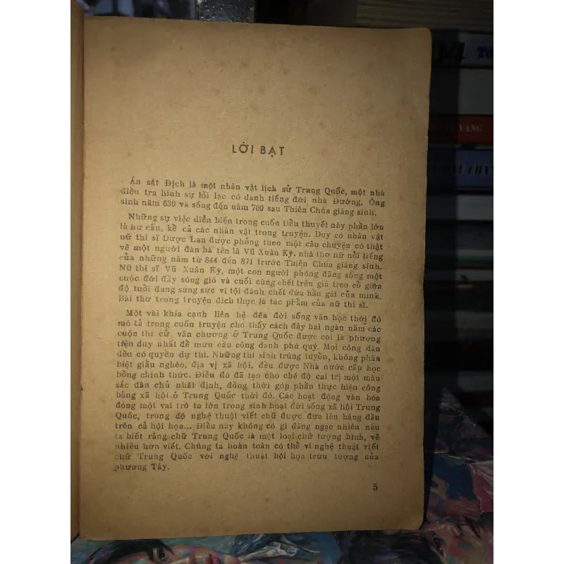 Thi nhân và sát nhân - Robert Van Gulik 961184