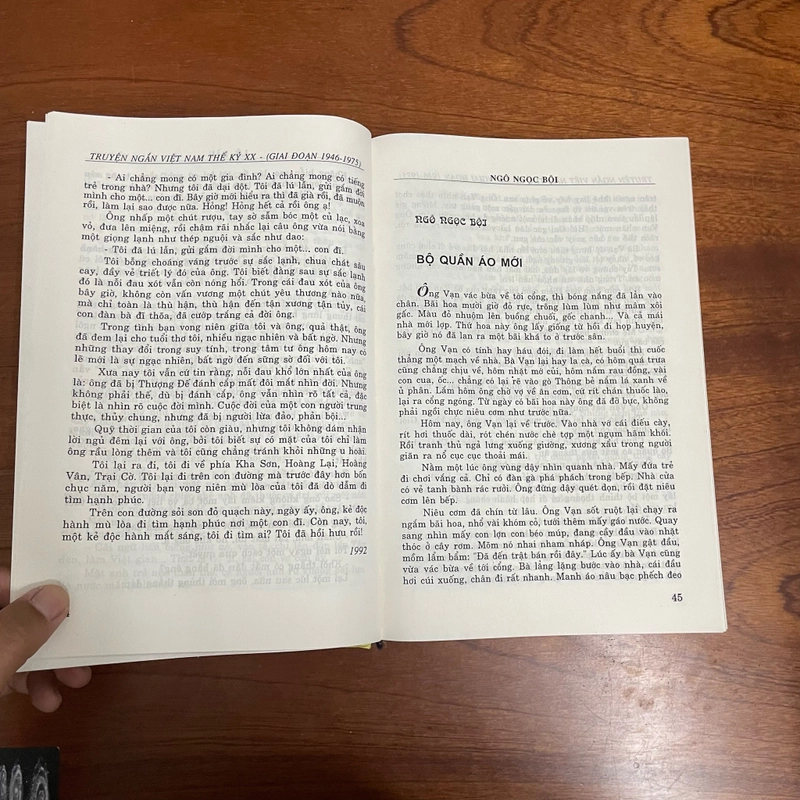 II Tựa sách: Truyện Ngắn Việt Nam Thế Kỷ XX _ Giai đoạn 1946 - 1975 (Tập 1) - 2002 479671