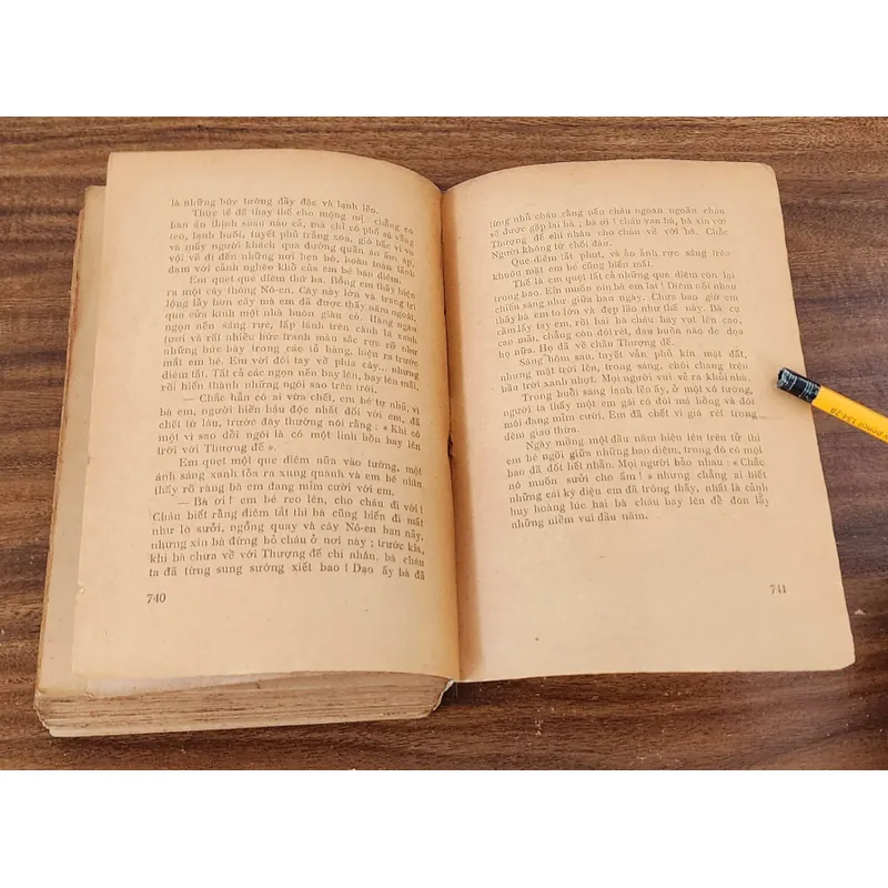 TRUYỆN CỔ ANDERSEN - Bản in 1976 (741 trang) 732010