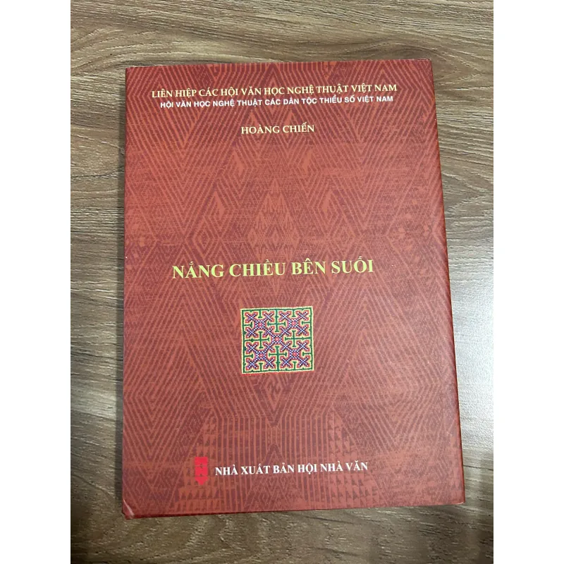 Nắng Chiều Bên Suối - Hoàng Chiến 762629