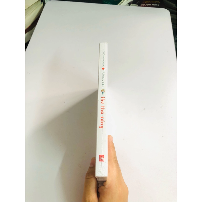 THƯ THẢ SỐNG  - sách nguyên siêu, mới 100% 532161