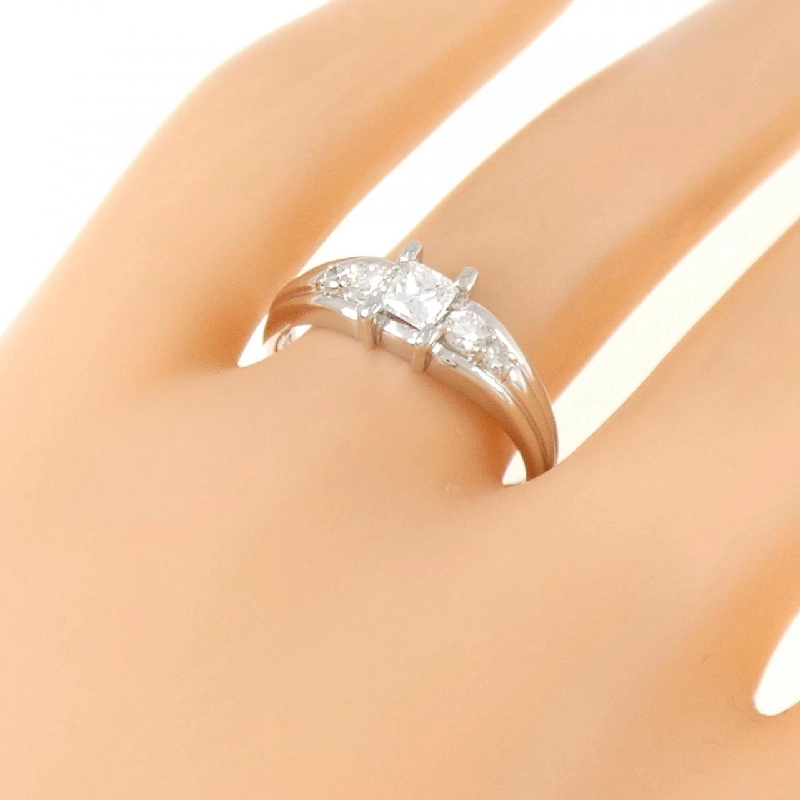 Nhẫn kim cương PT900 0.28CT - Hàng hiệu Chính hãng 850055