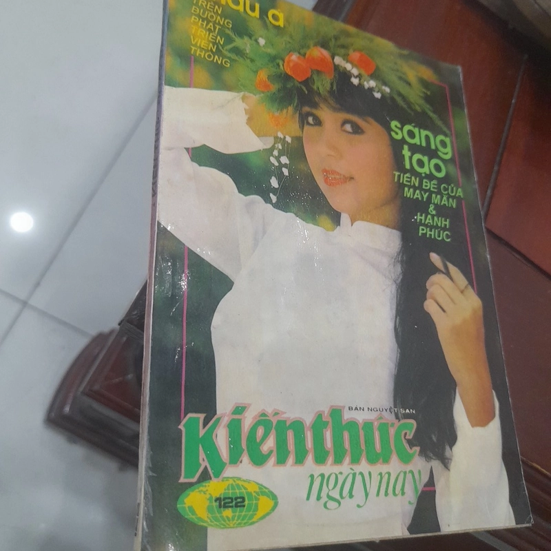Combo 10 cuốn tạp chí KIẾN THỨC NGÀY NAY không trùng số 445862