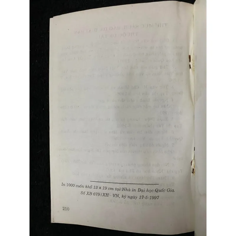 Giải mã văn học Việt Nam theo tinh thần văn hoá-  có chữ ký  1002898