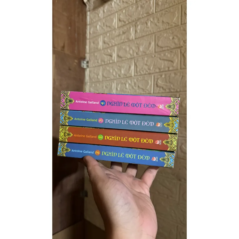 Bộ truyện cổ Nghìn lẻ một đêm , bìa hiếm 719880