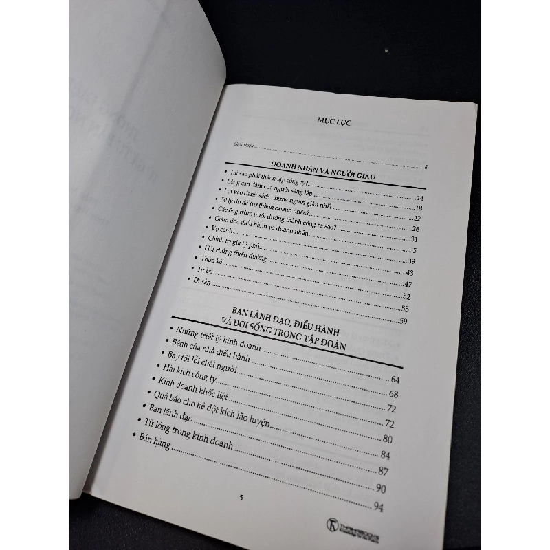 Thông điệp từ gã tư bản ngoan cố Luke Johnson mới 80% ố, chóc bìa HCM0809 912223