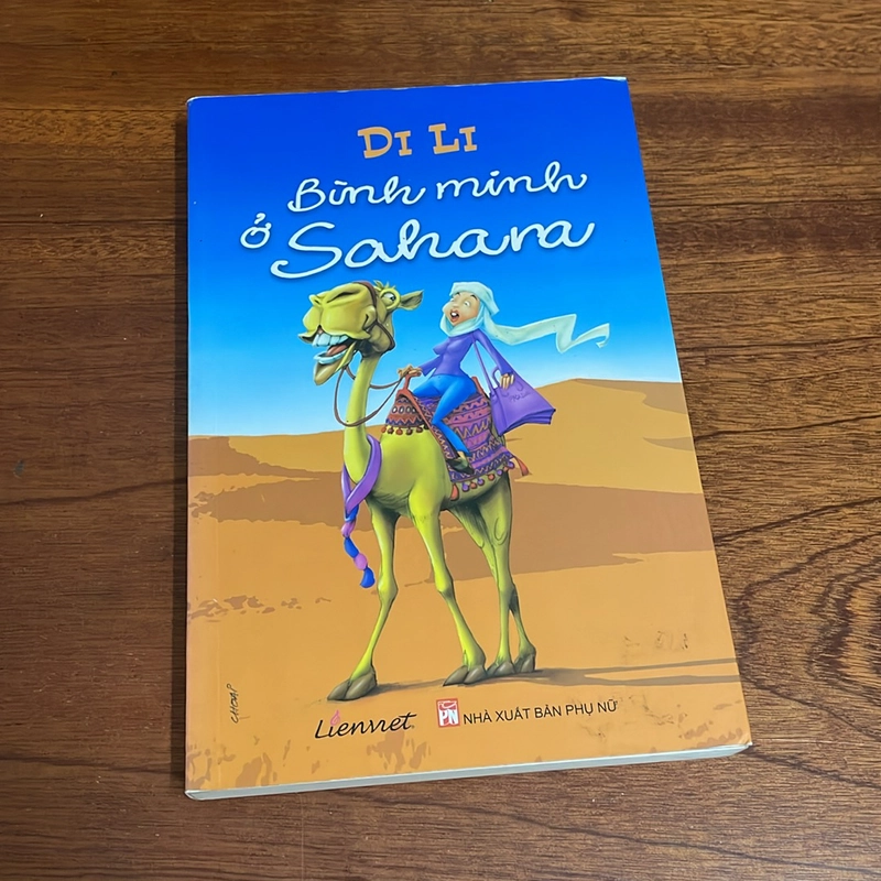 II Tựa sách: Bình Minh ở Sahara - Di Li - 2018 511343