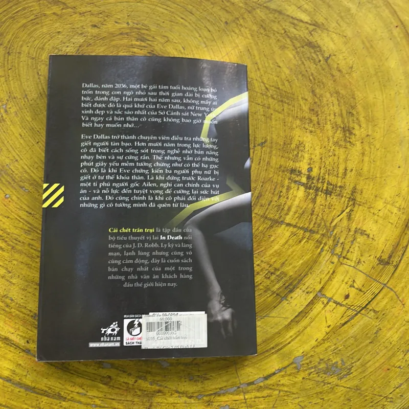 CÁI CHẾT TRẦN TRỤI - J.D. ROBB 783762