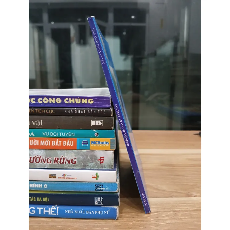 Nơi mây trắng bồng bềnh – Cao Văn Tư 560815