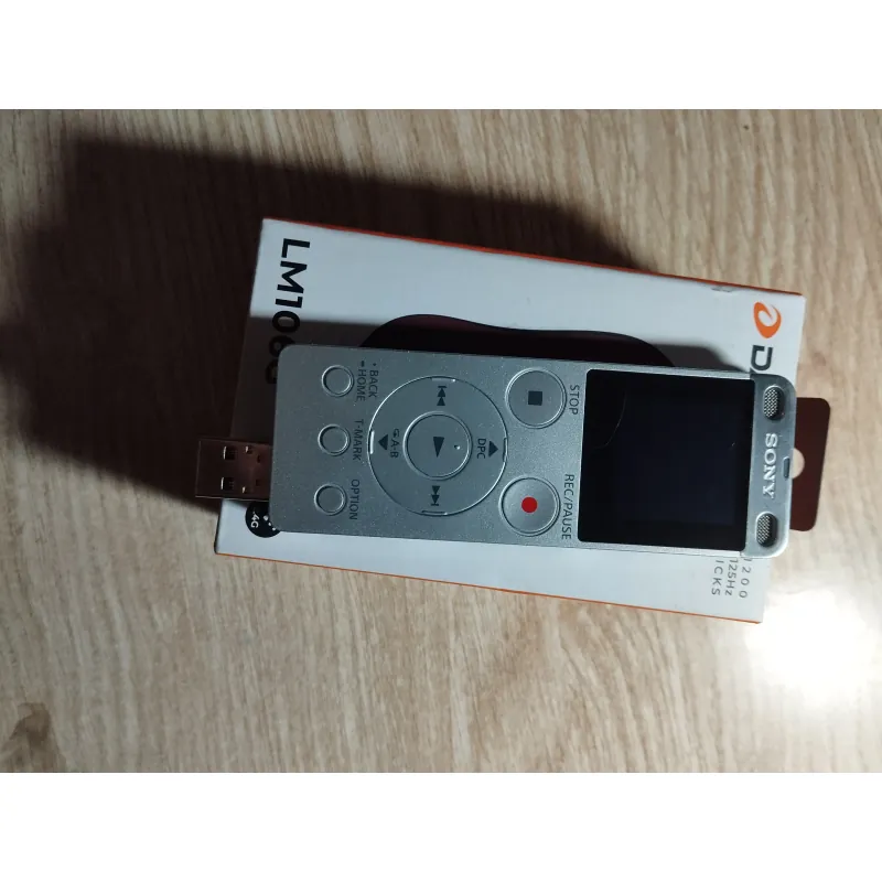 Máy ghi âm Sony -UX-560 màu bạc 749254