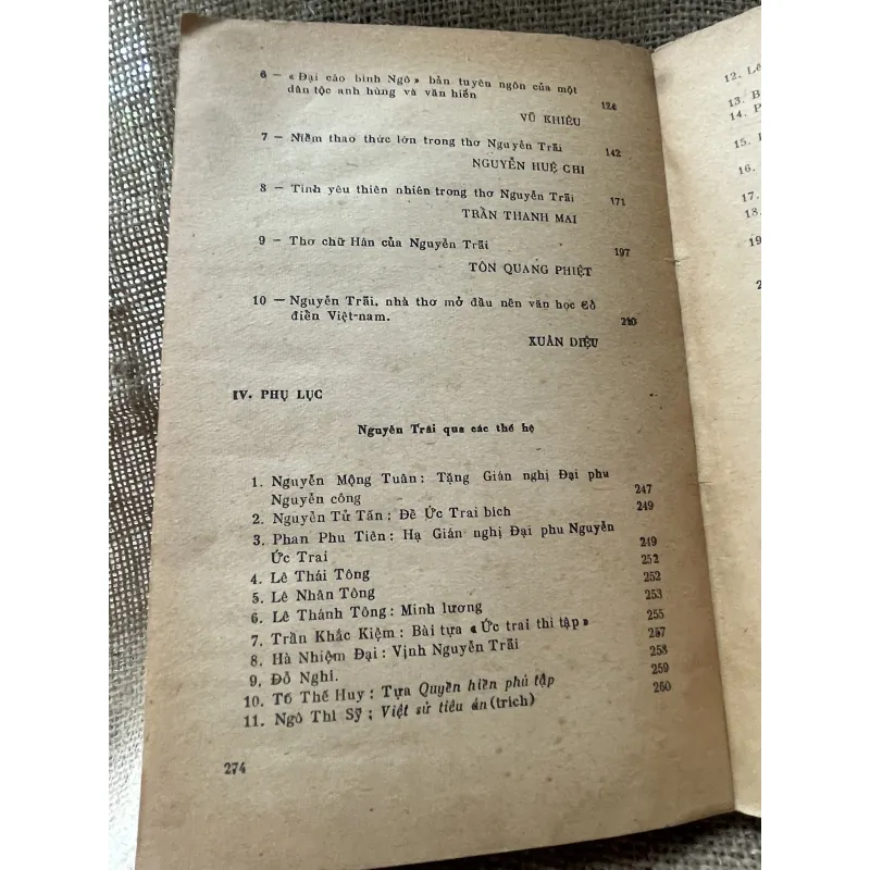 Trên đường tìm hiểu sự nghiệp thơ văn Nguyễn Trãi 993612