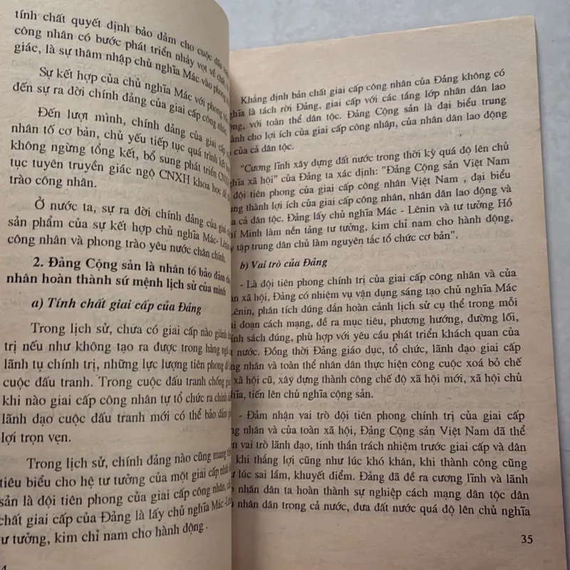 Chủ nghĩa xã hội khoa học 1006740