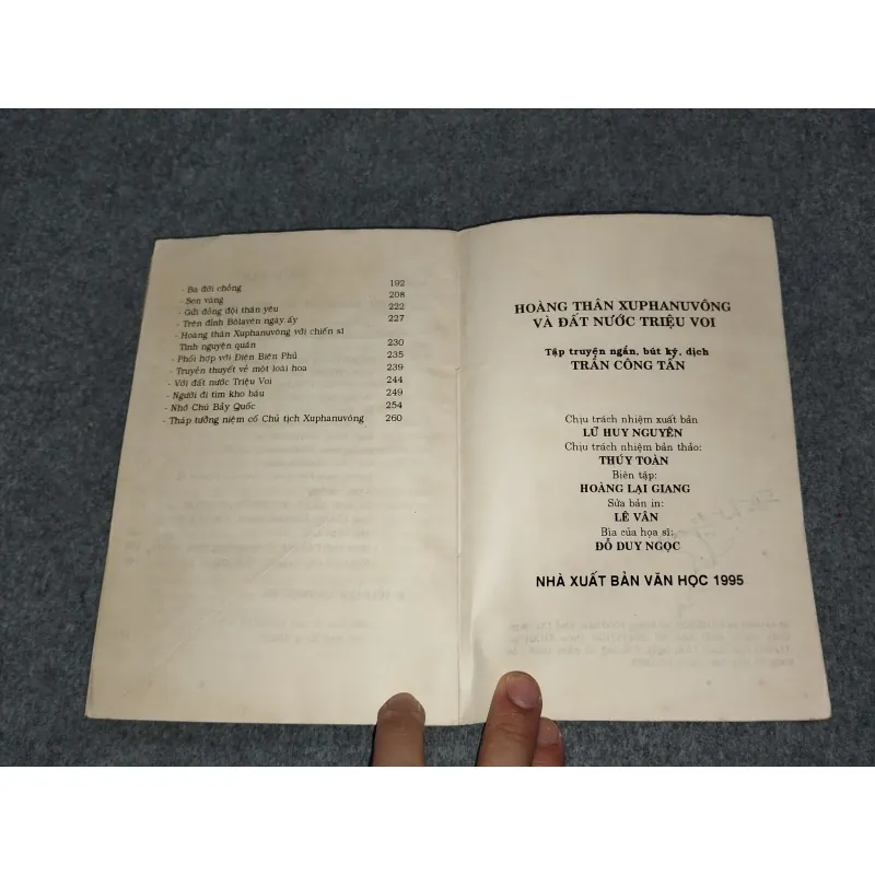 HOÀNG THÂN XUPHANUVÔNG VÀ ĐẤT NƯỚC TRIỆU VOI 701079