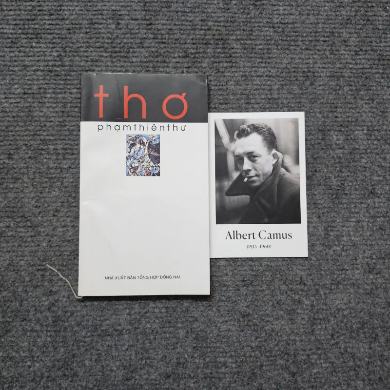 Thơ phạm thiên thư 977160