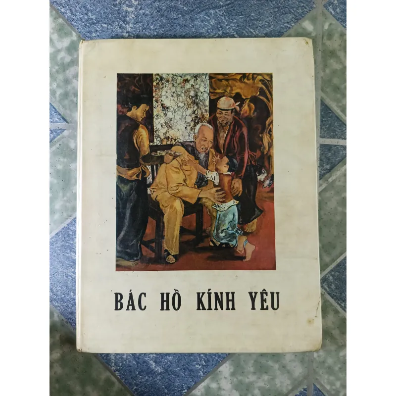 Bác Hồ kính yêu - Phòng biên tập sách truyền thống nhà xuất bản Kim Đồng 708898
