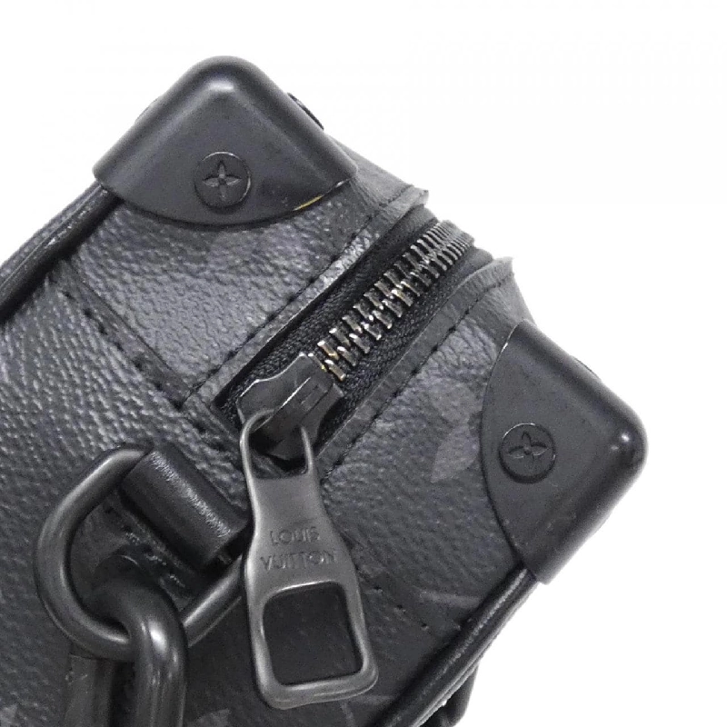 Túi xách vai Louis Vuitton Monogram Eclipse Mini Soft Trunk M44735 610250