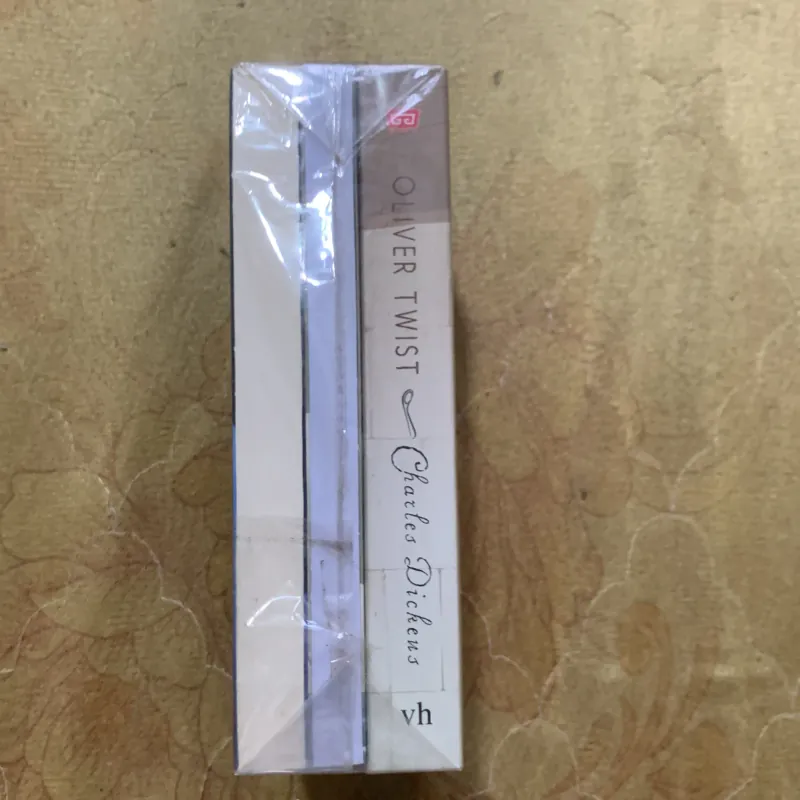 COMBO NHỮNG CUỘC PHIÊU LƯU CỦA HUCKLEBERRY FINN, OLVER TWIST, ĐẢO GIẤU VÀNG -  ĐINH TỊ XB 752134