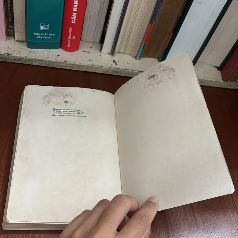 II Sách Xưa: CÔ XCHIA LÙN - IÔXÍP LÍCHXTANỐP - 1985 640506