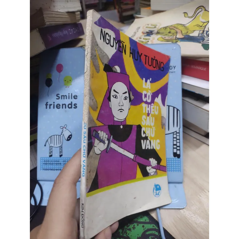 Sách: Lá Cờ thêu sáu chữ vàng (A3) - Tác giả: Nguyễn Huy Tưởng 689959