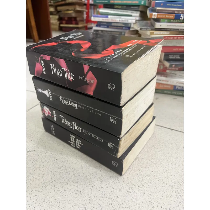 CHẠNG VẠNG, NHẬT THỰC, TRĂNG NON, HỪNG ĐÔNG - TỊNH THUỶ 756120