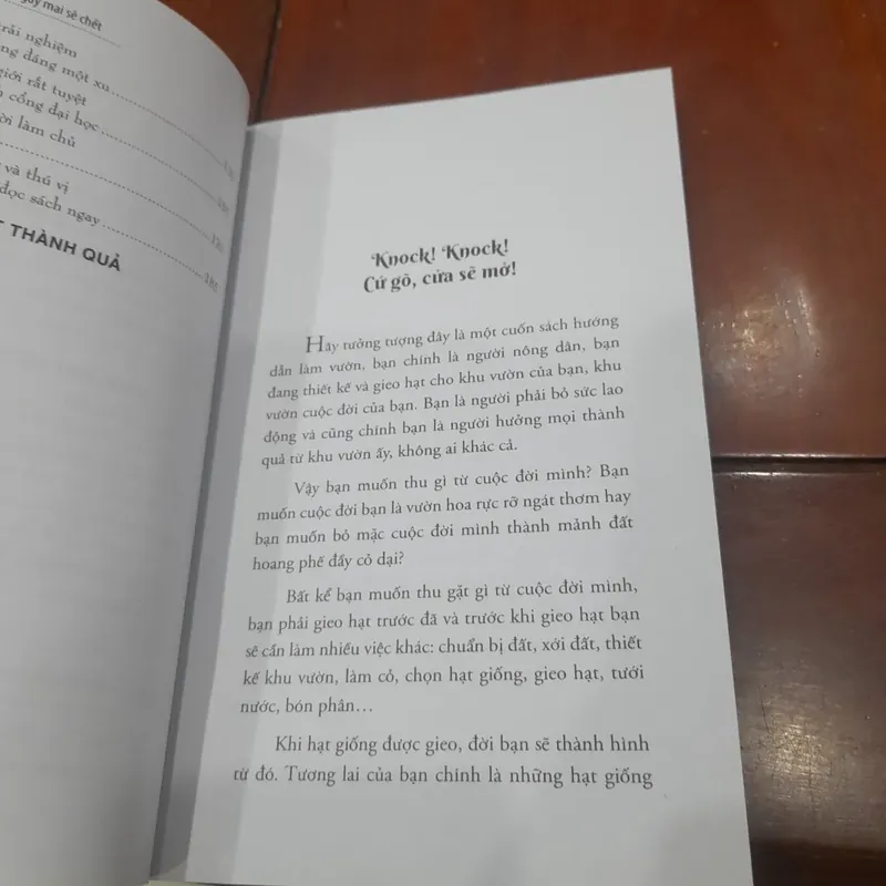 SỐNG NHƯ NGÀY MAI SẼ CHẾT 675486