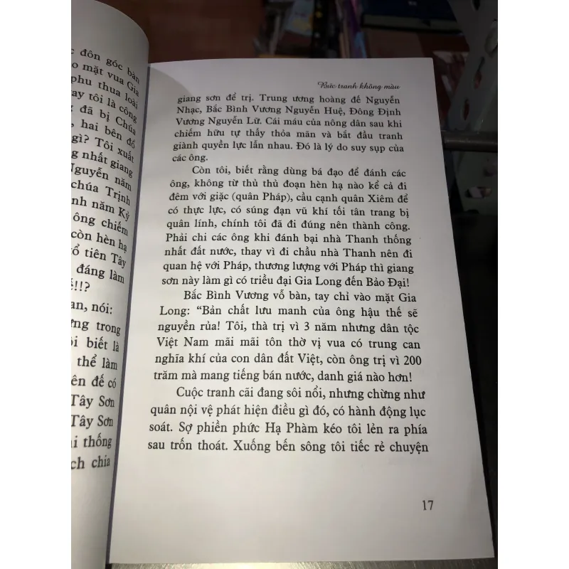 Bức tranh không màu - Nhật Hồng  1009485