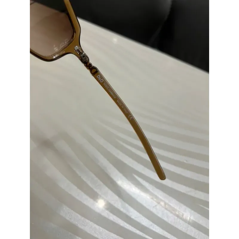 kính hiệu D&G 933410