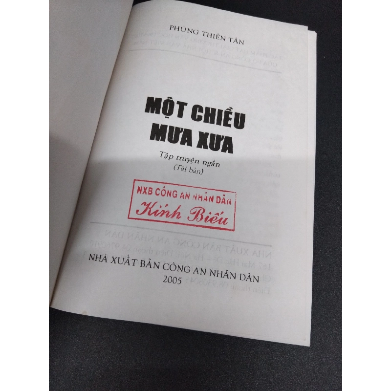 Một chiều mưa xưa mới 80% ố vàng có mộc trang đầu 2005 HCM2207 Phùng Thiên Tân VĂN HỌC 916417