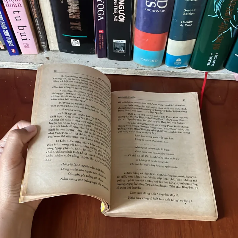 II Luận Văn: Luyện Thi Tú Tài Và Đại Học _ Nghị Luận Xã Hội - Bùi Thức Phước - 1997 562663