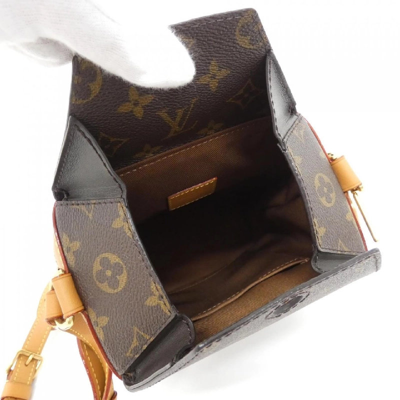 Túi xách vai Louis Vuitton Monogram Milk Box M44877 612418